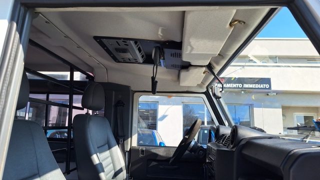 LAND ROVER DEFENDER 90 2.4 TD4 PICK UP E PERMUTE OMO - foto 16