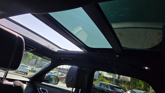LAND ROVER RANGE ROVER VELAR 2.0D I4 240 CV R-DYNAMIC S PERMU - foto 20