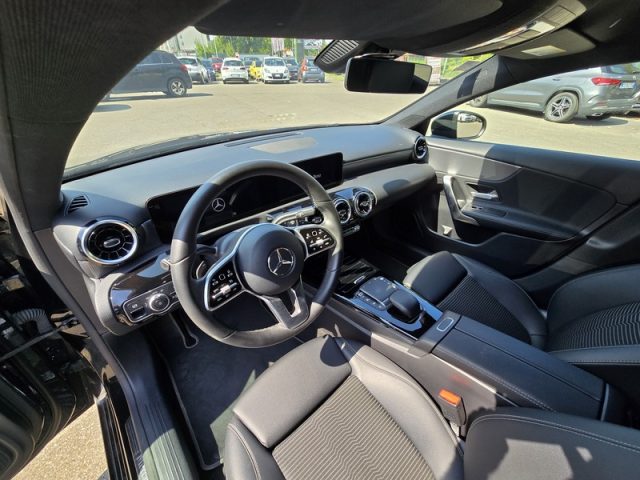 MERCEDES-BENZ A 200 D AUTOMATIC SPORT NIGHT EDITION  - foto 6