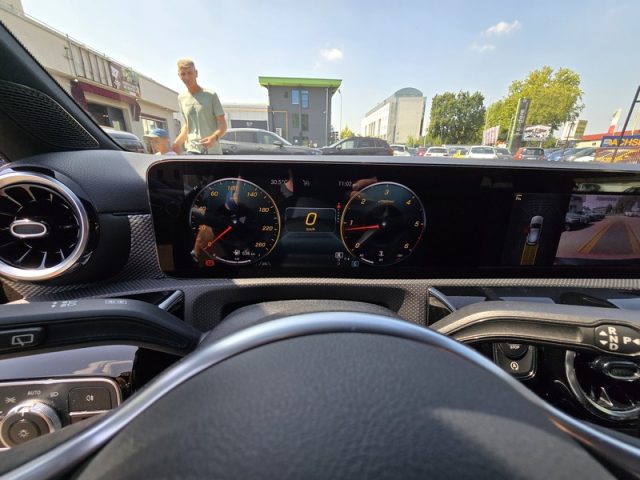 MERCEDES-BENZ A 200 D AUTOMATIC SPORT NIGHT EDITION  - foto 14