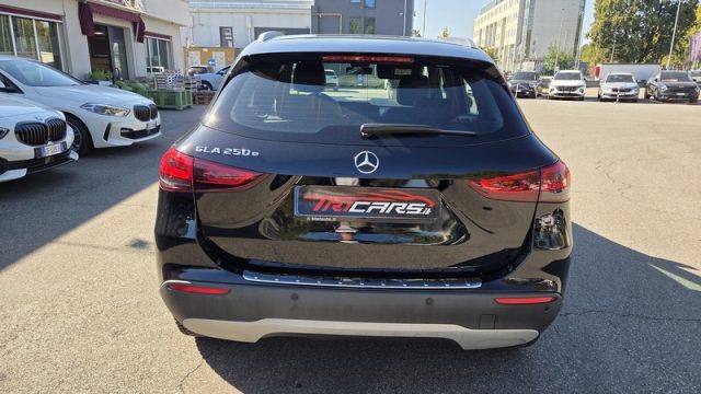 MERCEDES-BENZ GLA 250 E HYBRID EQ BUSINESS EXTRA PERMU - foto 4
