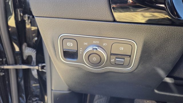 MERCEDES-BENZ GLA 250 E HYBRID EQ BUSINESS EXTRA PERMU - foto 17
