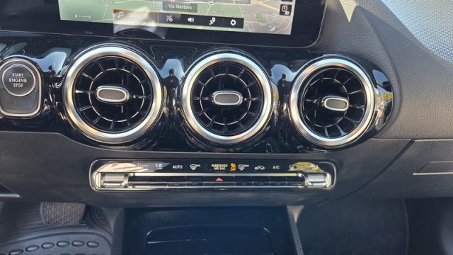 MERCEDES-BENZ GLA 250 E HYBRID EQ BUSINESS EXTRA PERMU - foto 21