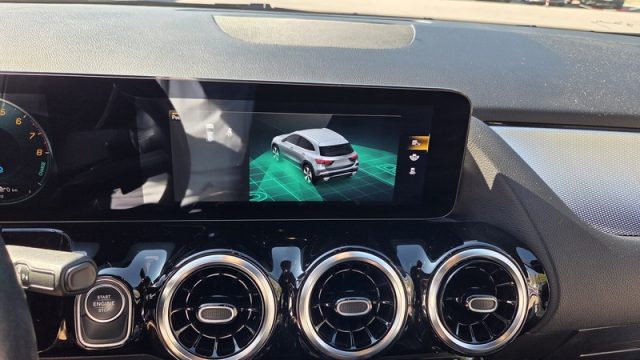 MERCEDES-BENZ GLA 250 E HYBRID EQ BUSINESS EXTRA PERMU - foto 24