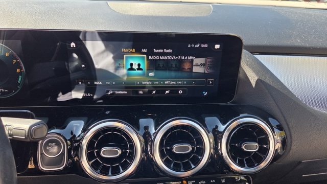 MERCEDES-BENZ GLA 250 E HYBRID EQ BUSINESS EXTRA PERMU - foto 25