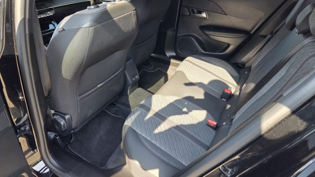 PEUGEOT 2008 HYBRID 145 E-DCS6 ALLURE PERMUTE - foto 14