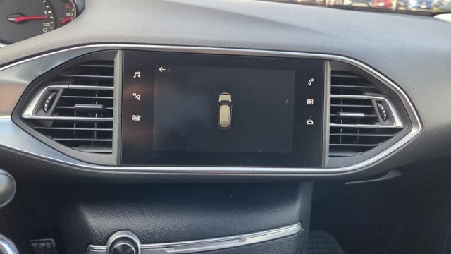 PEUGEOT 308 BLUEHDI 130 S&S SW EAT8 BUSINESS - foto 19
