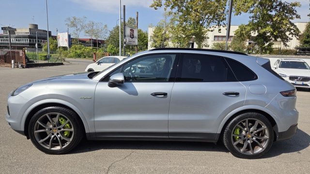 PORSCHE CAYENNE 3.0 V6 E-HYBRID PERMUTE IVA ESPO - foto 3