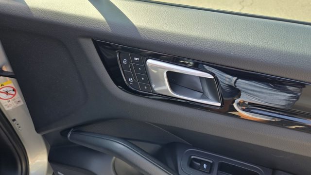 PORSCHE CAYENNE 3.0 V6 E-HYBRID PERMUTE IVA ESPO - foto 21