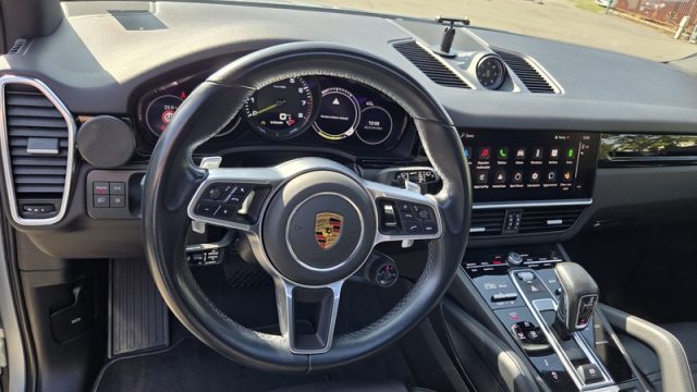 PORSCHE CAYENNE 3.0 V6 E-HYBRID PERMUTE IVA ESPO - foto 32