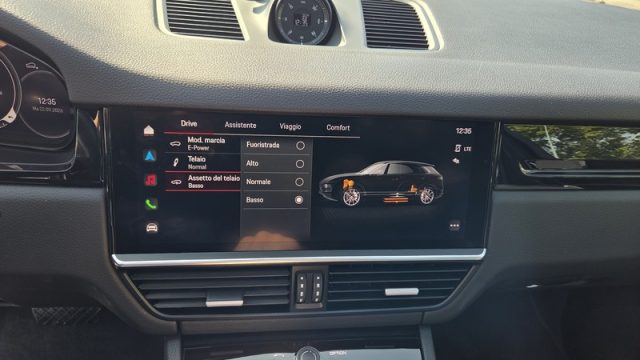 PORSCHE CAYENNE 3.0 V6 E-HYBRID PERMUTE IVA ESPO - foto 41
