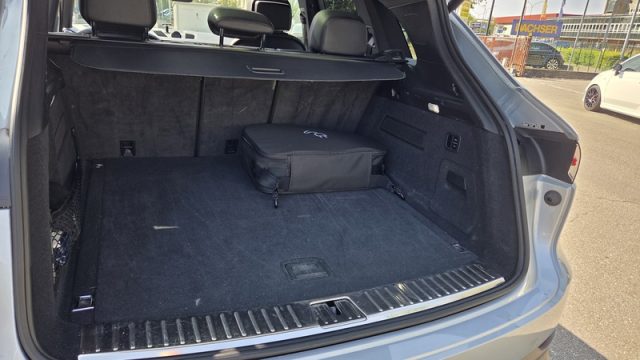 PORSCHE CAYENNE 3.0 V6 E-HYBRID PERMUTE IVA ESPO - foto 27