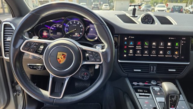 PORSCHE CAYENNE 3.0 V6 E-HYBRID PERMUTE IVA ESPO - foto 36