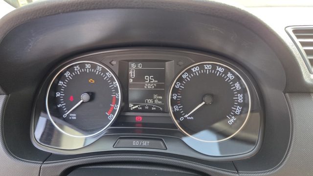 SKODA FABIA 1.4 TDI 75 CV WAGON ACTIVE PERMU - foto 30