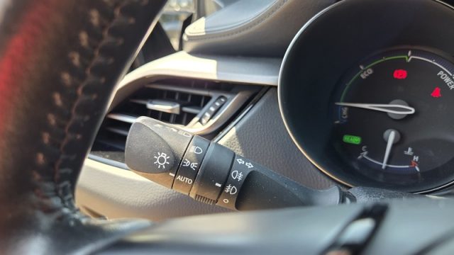 TOYOTA C-HR 1.8 HYBRID E-CVT ACTIVE PERMUTE  - foto 20