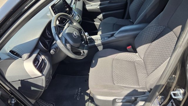TOYOTA C-HR 1.8 HYBRID E-CVT ACTIVE PERMUTE  - foto 13