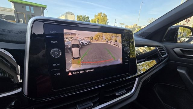 VOLKSWAGEN T-ROC 2.0 TDI R-LINE PLUS NEOPATENTATO - foto 11