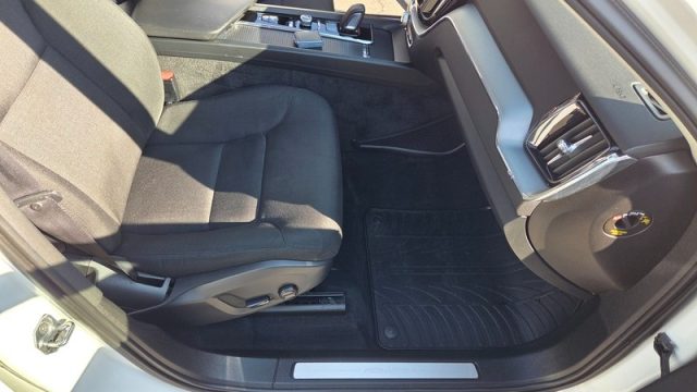 VOLVO XC60 T6 RECHARGE PLUG-IN HYBRID AWD I - foto 15