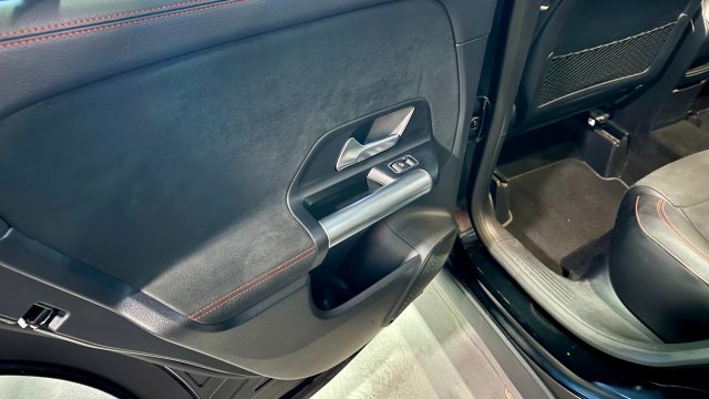 MERCEDES-BENZ GLA 200 D AUTOMATIC PREMIUM - foto 23