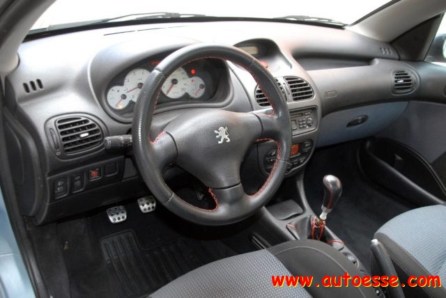 PEUGEOT 206 2.0 16V CC CABRIO - foto 10