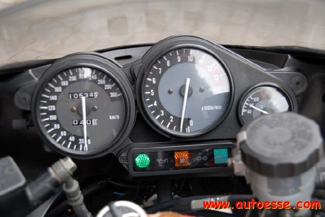 MOTOS-BIKES YAMAHA THUNDERACE 1000 EX UP - foto 7