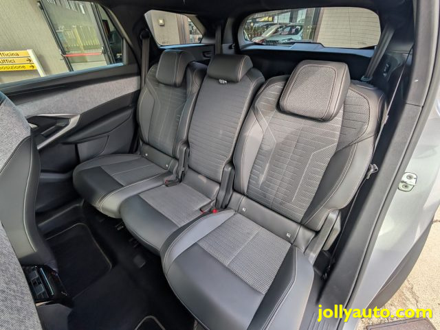 PEUGEOT 5008 HYBRID 145 E-DCS6 ALLURE 7 POSTI - foto 27