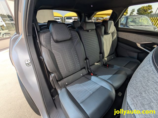 PEUGEOT 5008 HYBRID 145 E-DCS6 ALLURE 7 POSTI - foto 30
