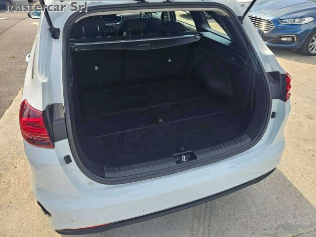 KIA CEED SW / CEE'D SW  III 2022 SW 1.6 C - foto 15