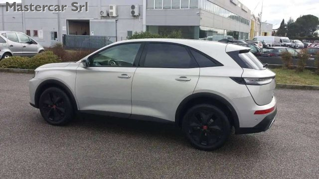 DS AUTOMOBILES DS 7 1.5 BLUEHDI PERFORMANCE LINE 130 - foto 4