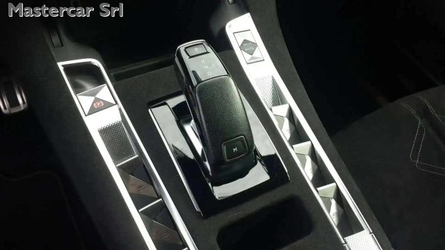 DS AUTOMOBILES DS 7 1.5 BLUEHDI PERFORMANCE LINE 130 - foto 6