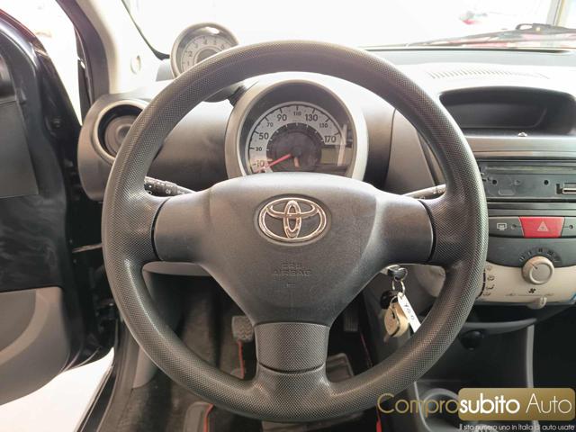 TOYOTA AYGO 1.0 12V VVT-I 5 PORTE - foto 11