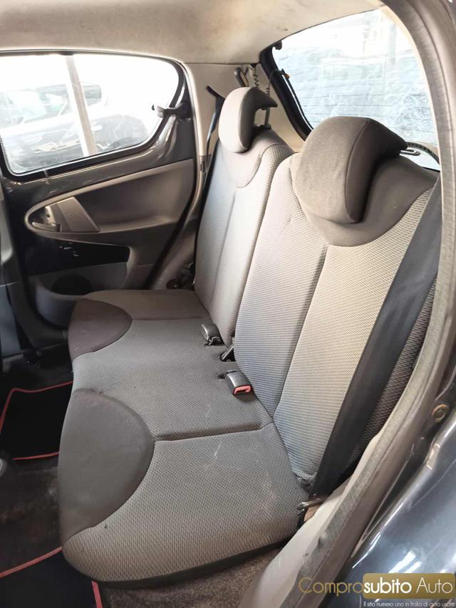 TOYOTA AYGO 1.0 12V VVT-I 5 PORTE - foto 14