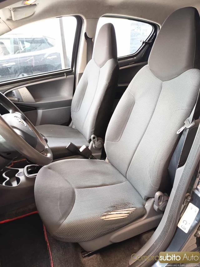 TOYOTA AYGO 1.0 12V VVT-I 5 PORTE - foto 13
