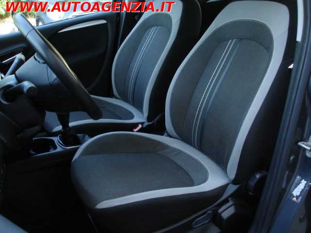 FIAT PUNTO 1.3 MJT II S&S 95 CV 5 PORTE LOU - foto 8