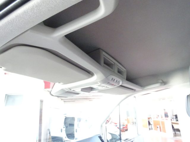 VOLKSWAGEN CRAFTER 30 2.0TDI 140CV PL-TM FURGONE BU - foto 9