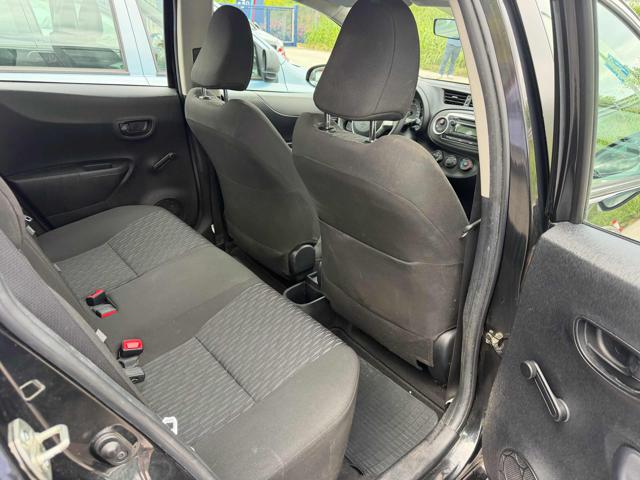 TOYOTA YARIS 1.0 5 PORTE LOUNGE - foto 8