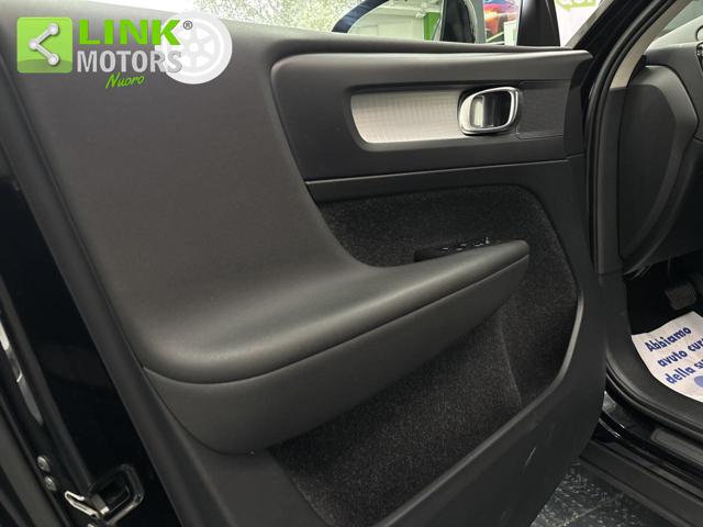 VOLVO XC40 2.0 D3 AWD MOMENTUM - foto 13