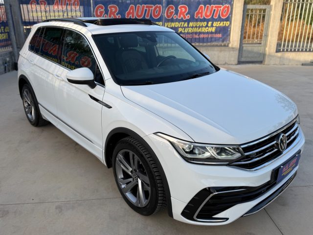VOLKSWAGEN TIGUAN 2.0 TDI  R-LINE TETTO APRIBILE - foto 4