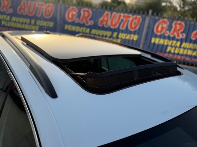 VOLKSWAGEN TIGUAN 2.0 TDI  R-LINE TETTO APRIBILE - foto 12