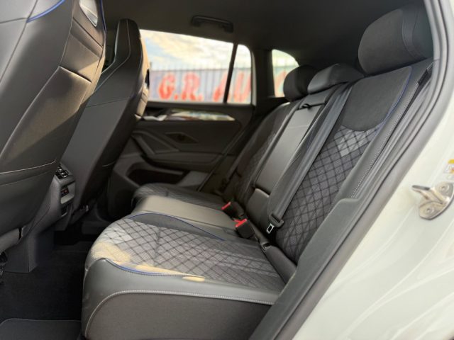 VOLKSWAGEN TIGUAN R-LINE GARANZIA UFFICIALE2028 - foto 25