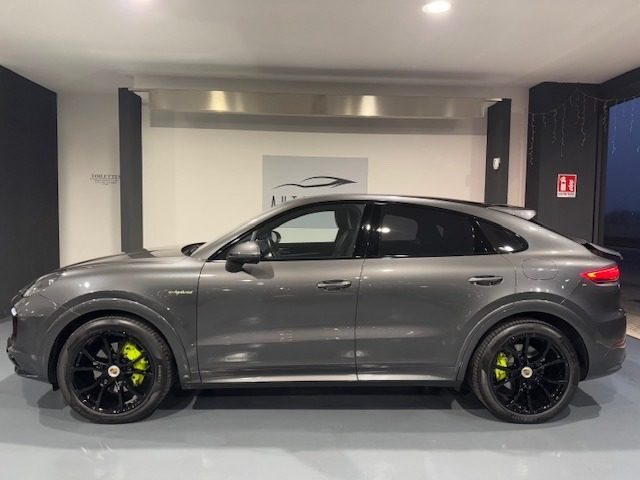 PORSCHE CAYENNE COUPÉ 3.0 V6 HYBRID EDITION BLAC