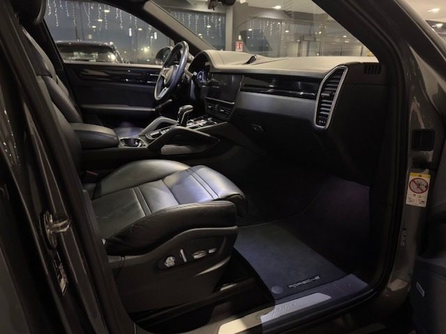 PORSCHE CAYENNE COUPÉ 3.0 V6 HYBRID EDITION BLAC - foto 19