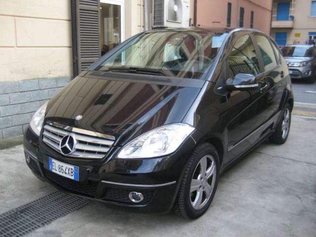 MERCEDES-BENZ A 160 AUTOMATIC PREMIUM - foto 4