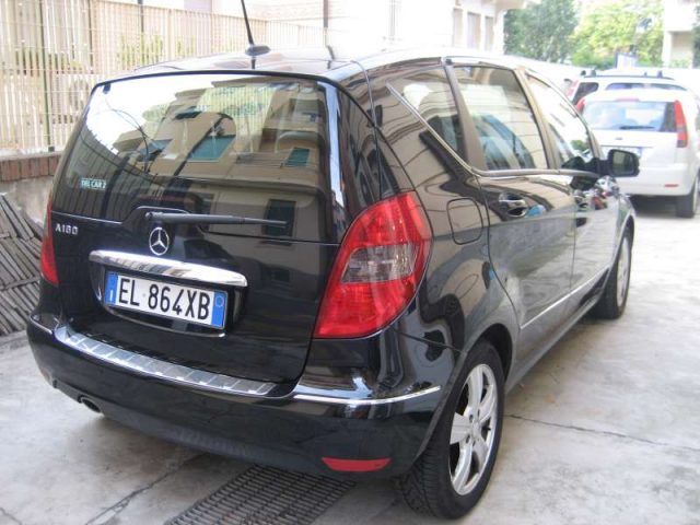 MERCEDES-BENZ A 160 AUTOMATIC PREMIUM - foto 5