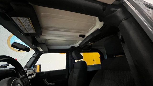 JEEP WRANGLER 2.8 CRD DPF SAHARA - foto 13
