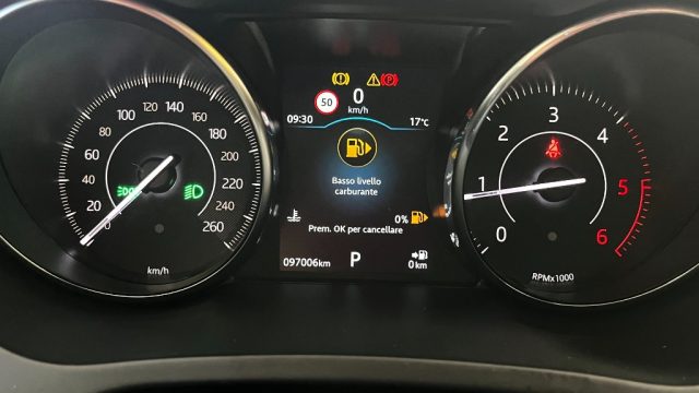 JAGUAR E-PACE 2.0D 180 CV AWD AUT. R-DYNAMIC S - foto 10