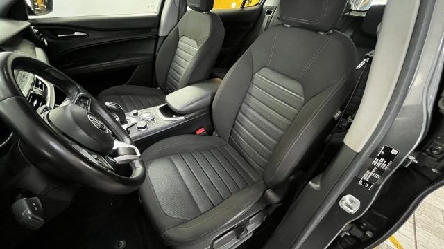 ALFA ROMEO STELVIO 2.2 TURBODIESEL 190 CV AT8 Q4 BU - foto 8