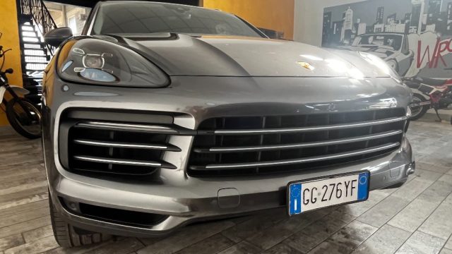 PORSCHE CAYENNE 3.0 V6 E-HYBRID- PACK CRONO - 21 - foto 2