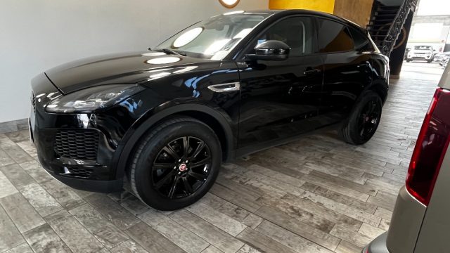 JAGUAR E-PACE 2.0D 150 CV AWD AUT. R-DYNAMIC - foto 3