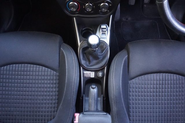 ALFA ROMEO MITO 1.4 16V 95CV VELOCE "GUIDA A DES - foto 25